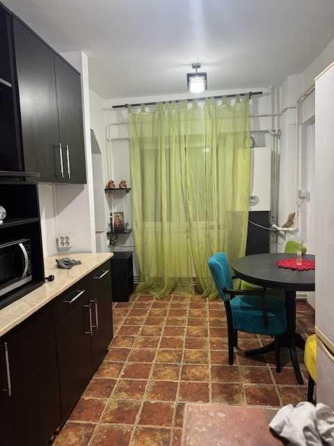 inchiriere apartament 2 camere decomandat ,Micro 3