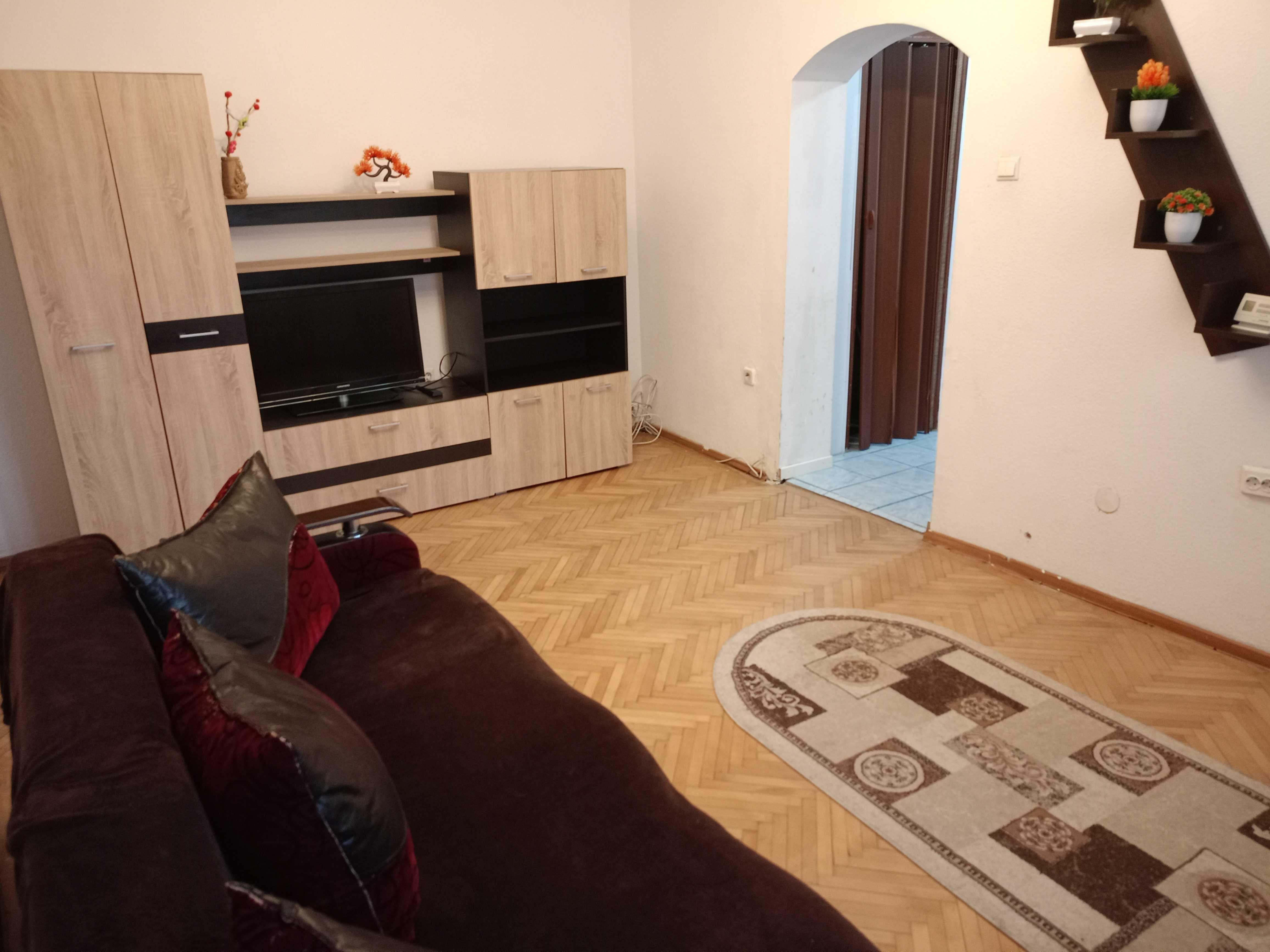Inchiriez apartament 2 camere