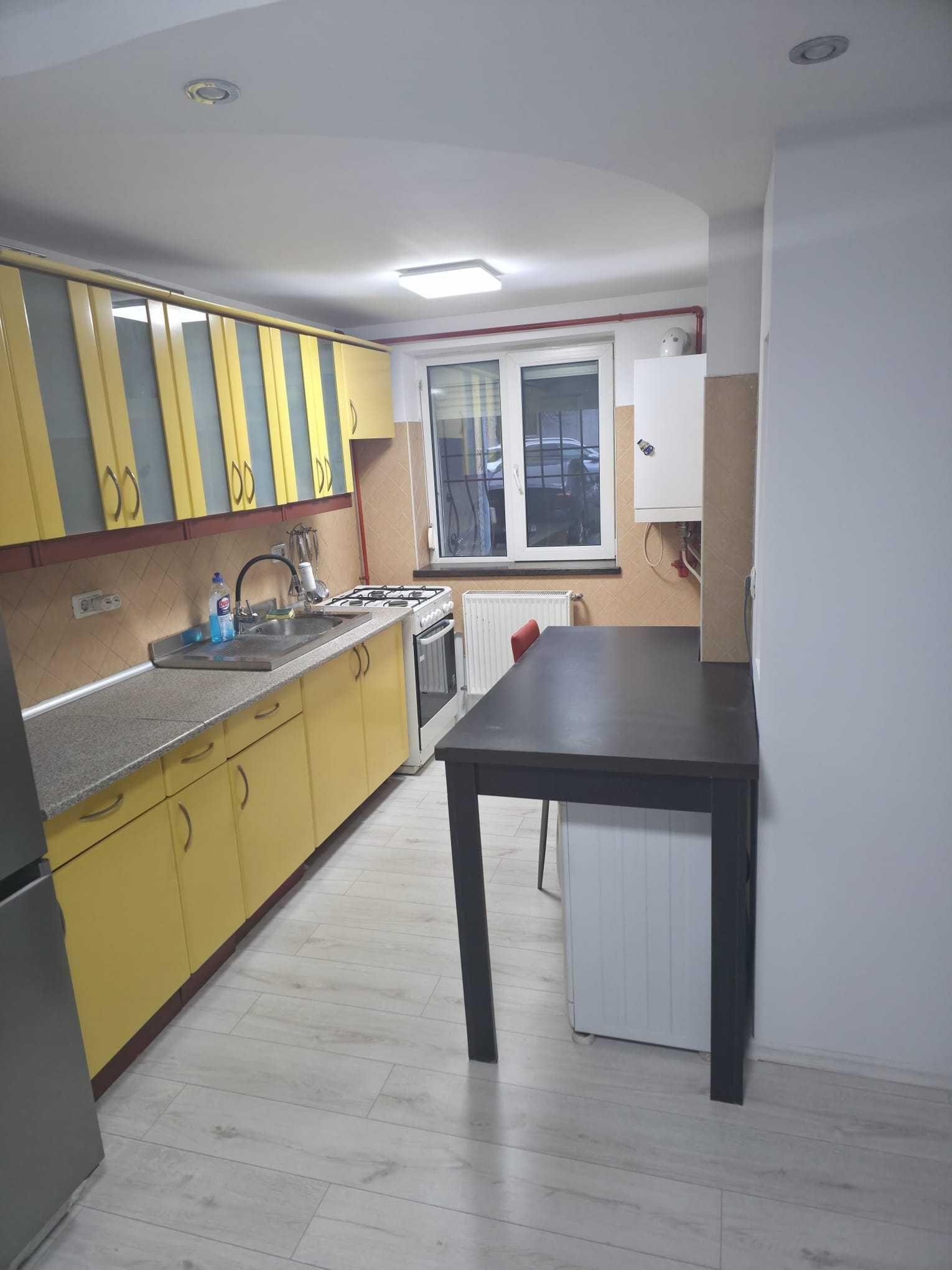 Vând apartament 2 camere