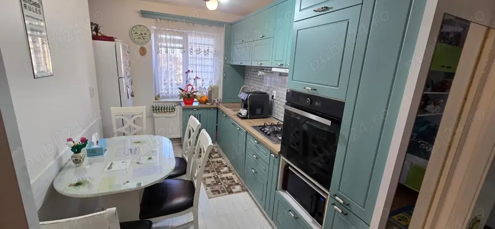 Vanzare apartament 3 camere mobilat, utilat modern