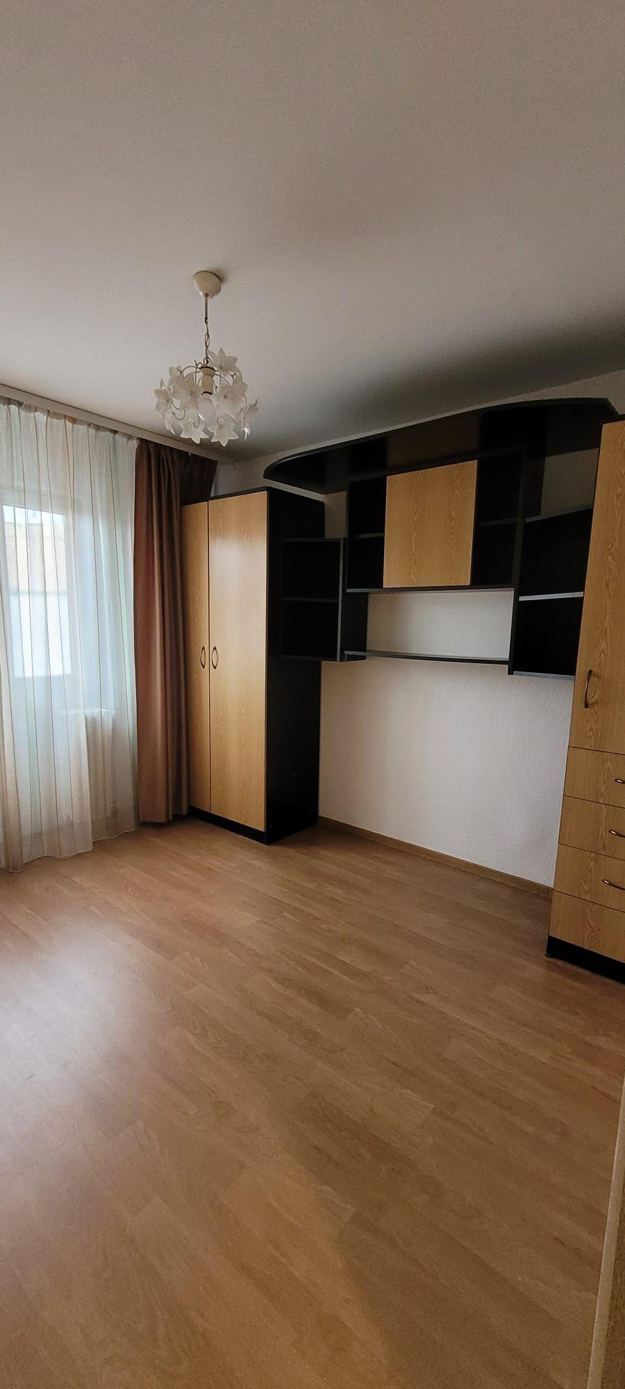Vand apartament zona Narcisa
