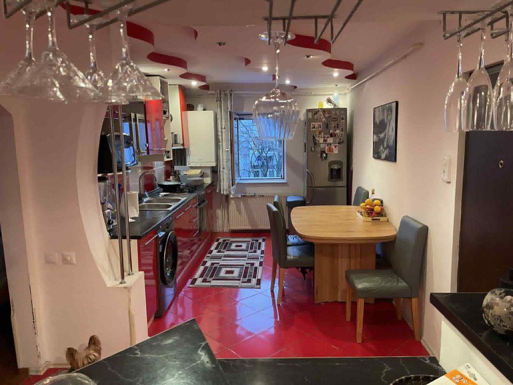 Vand apartament 3 camere / Decomandate / Martir Horia - imagine 1