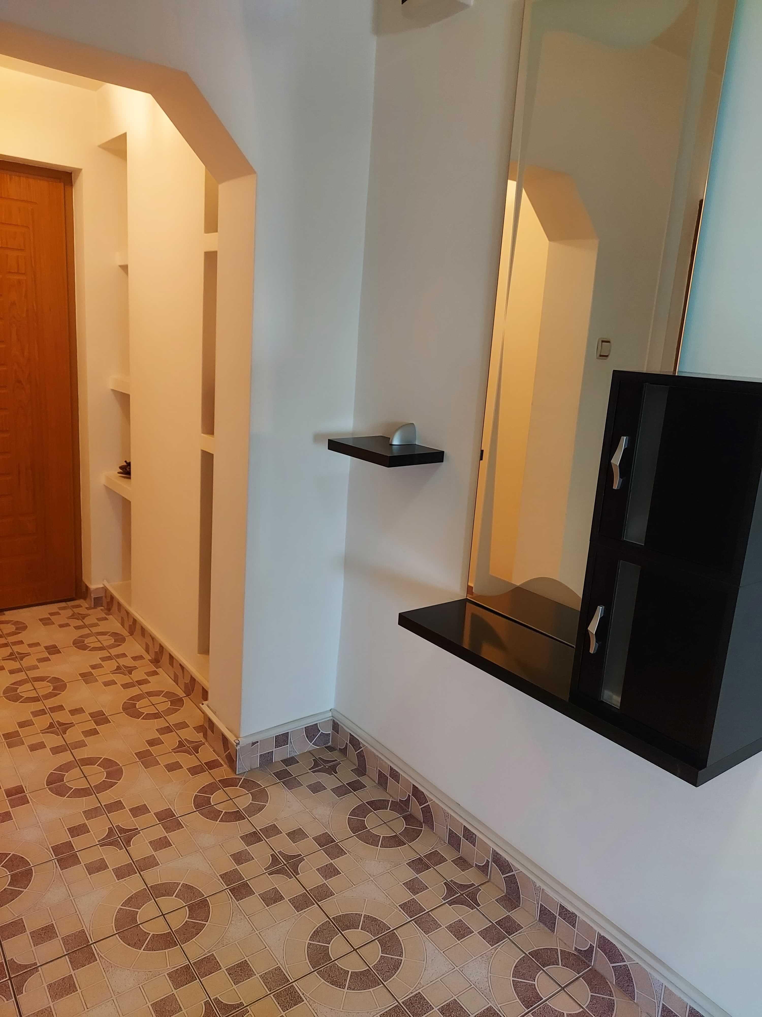 Vand apartament 3 camere, decomandat, zona Stefan cel Mare - imagine 1