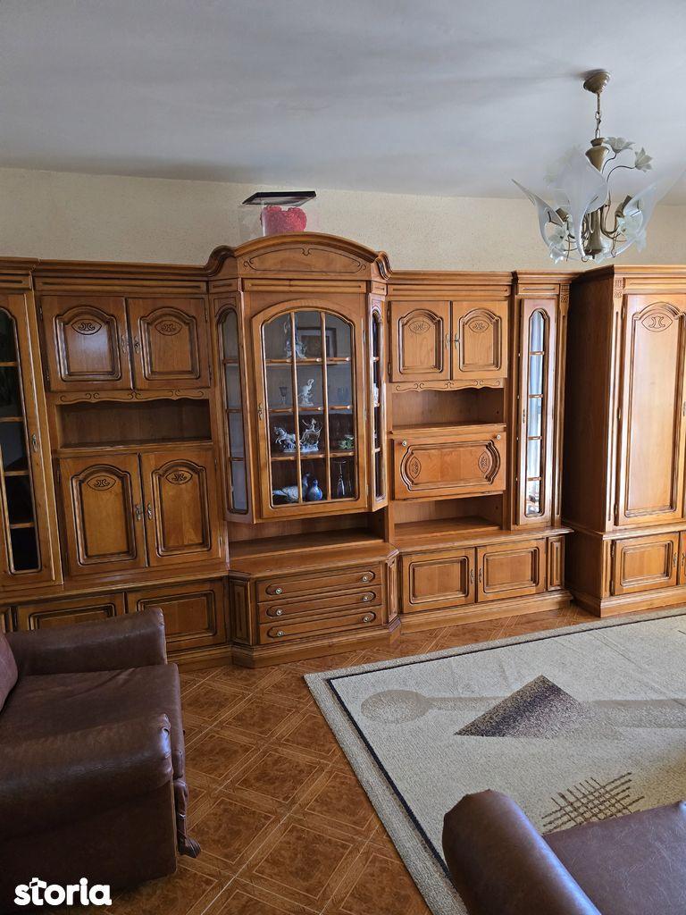 Apartament 2 camere de închiriat, Centru