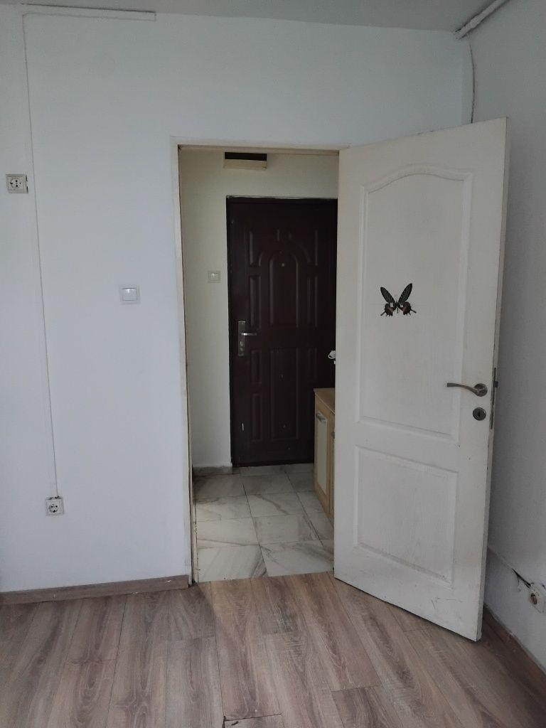 Vând garsoniera sibiu