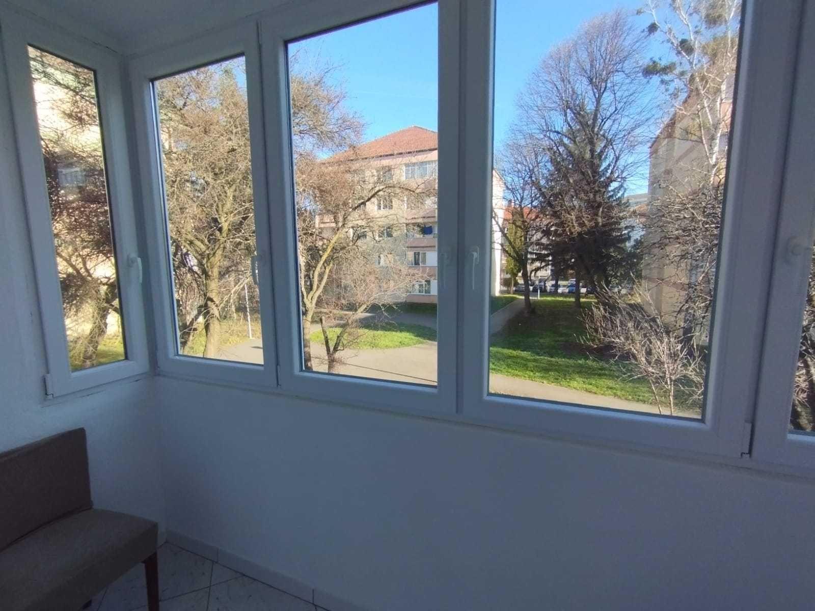 Închiriez apartament cu 2 camere în Ștrand 1, etaj 1, recent renovat
