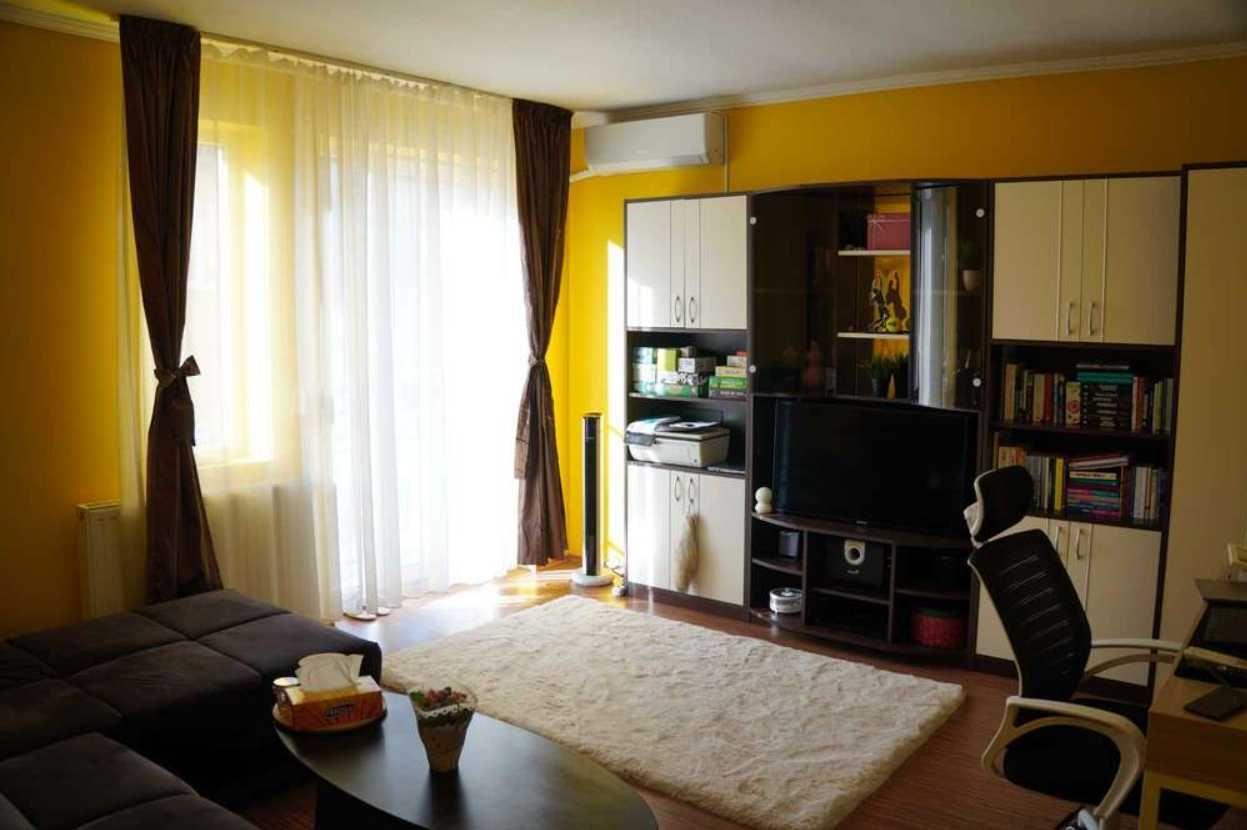 Apartament 2 camere decomandate de inchiriat