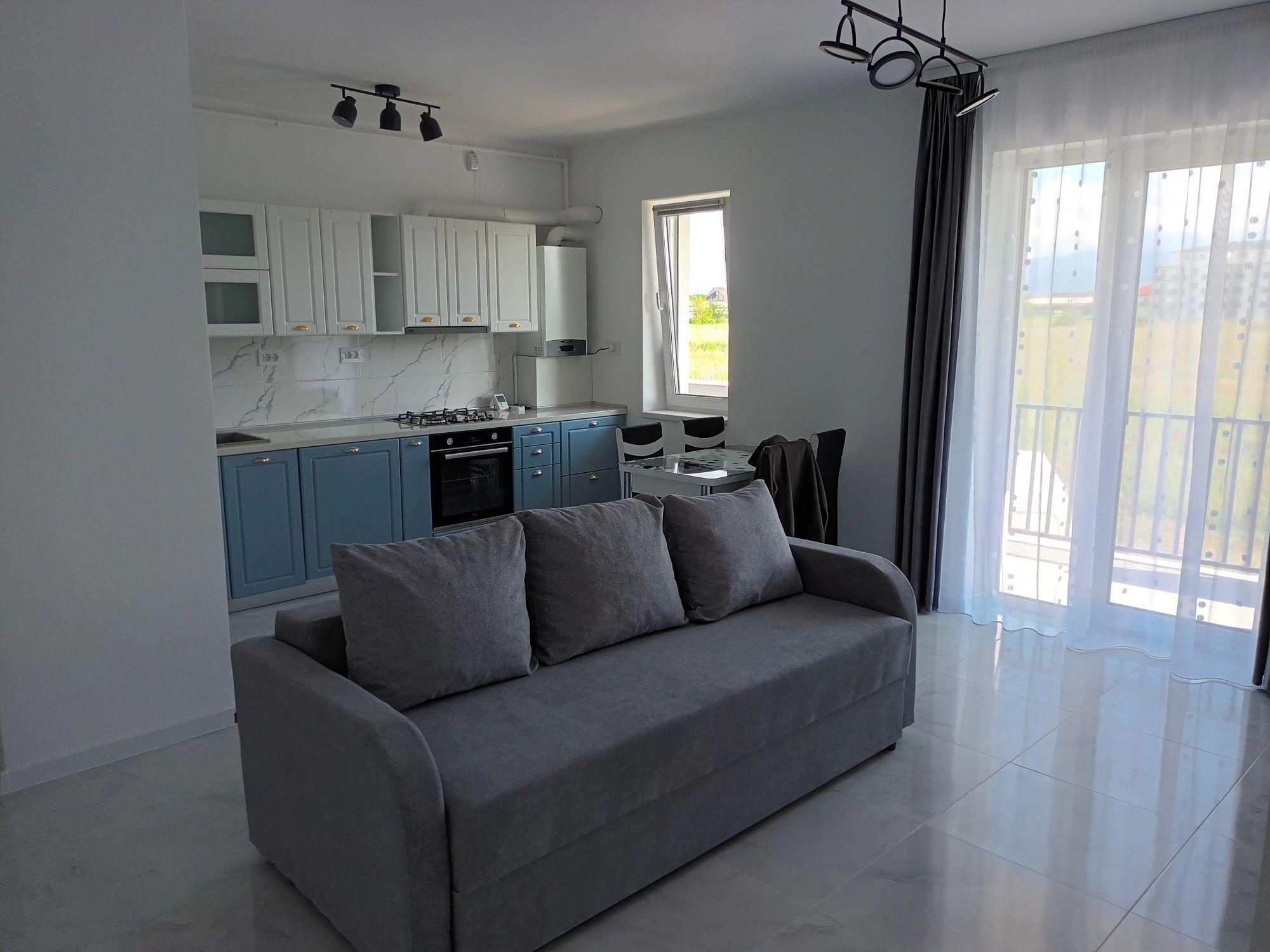 Inchiriez apartament 3 camere