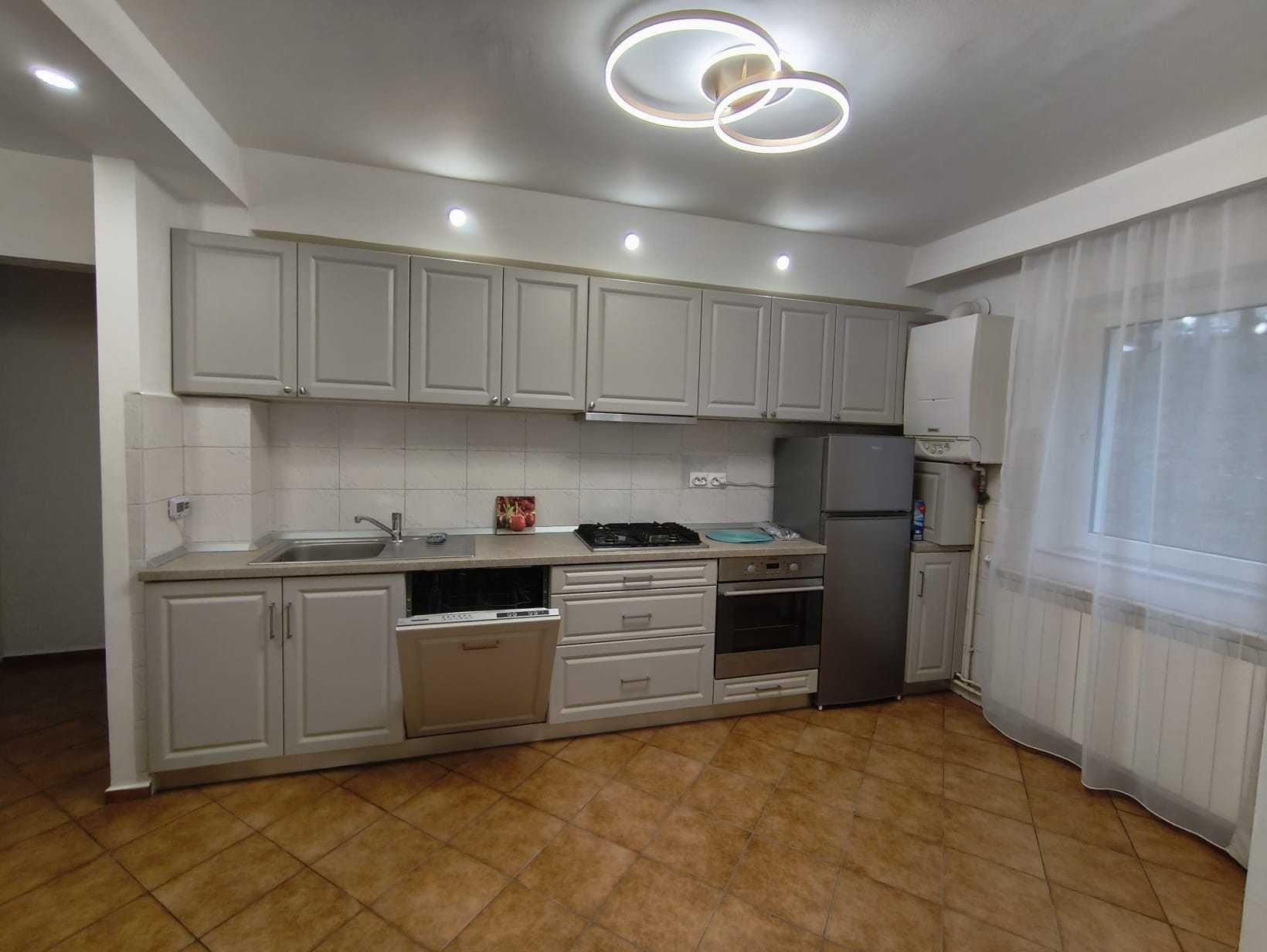 Apartament de închiriat in Sibiu, 3 camere, renovat, dotat și mobilat