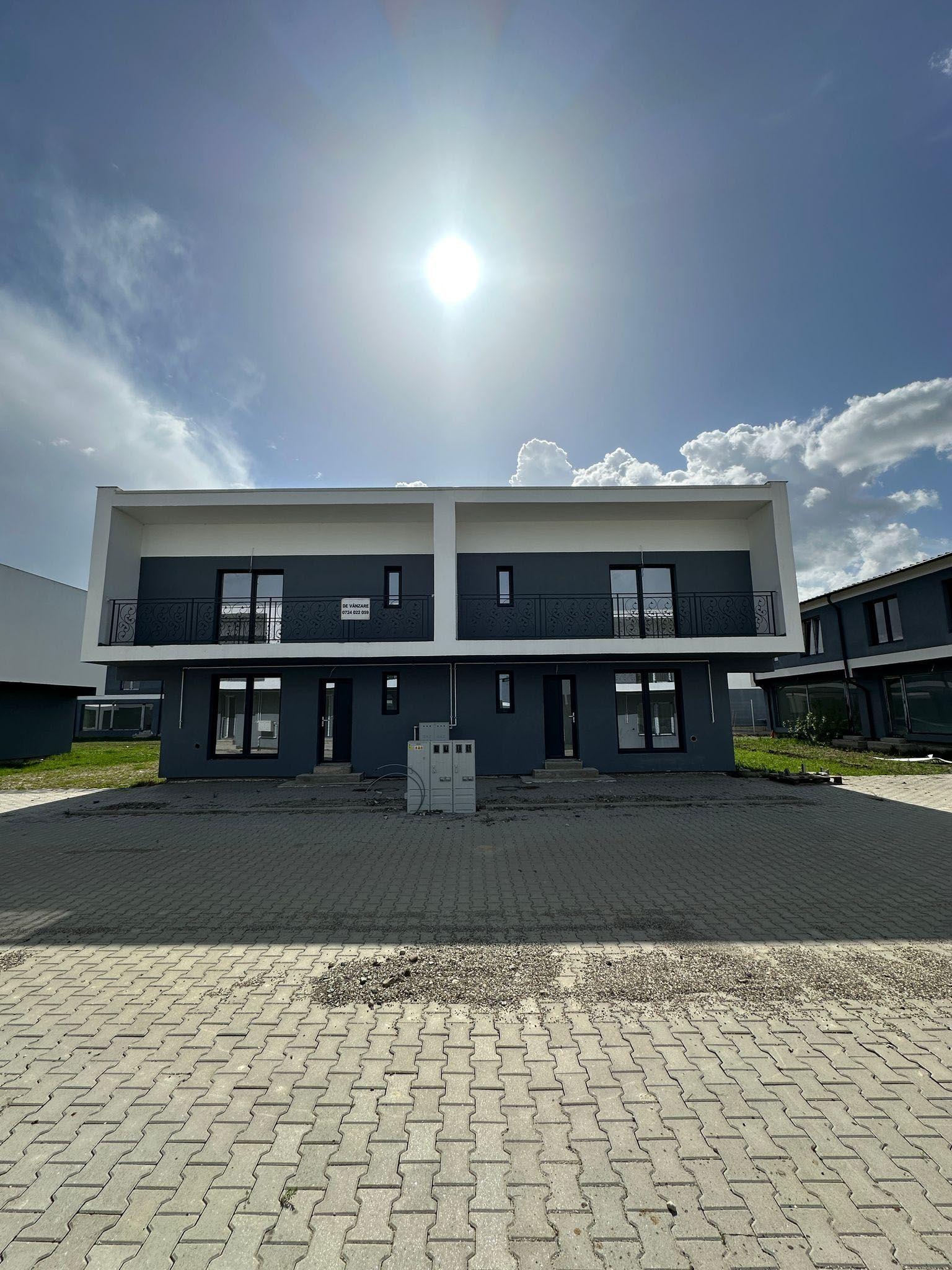 Direct proprietar-Duplex în Rășinari – liniște și priveliște superbă - imagine 1