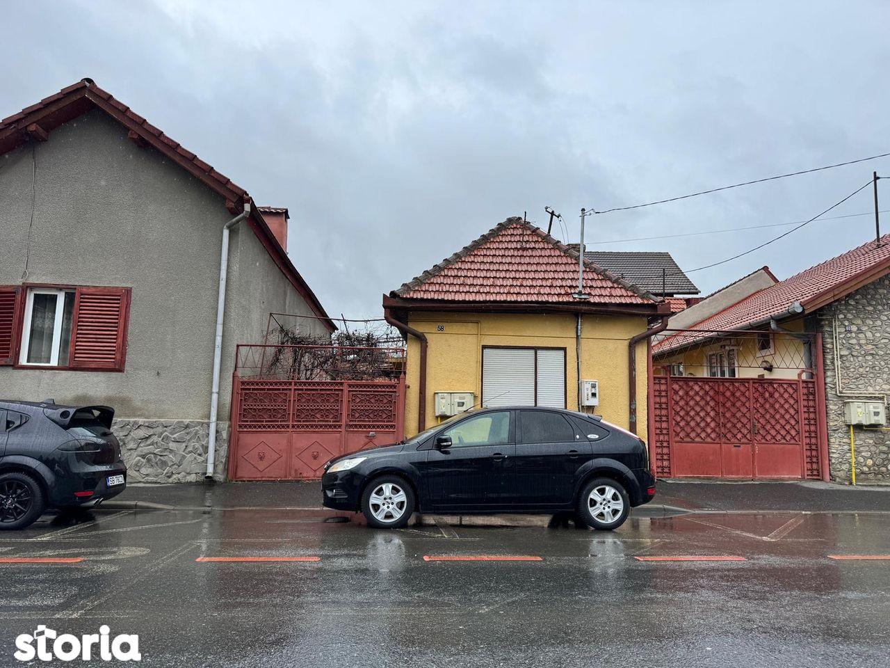 Casă cu teren 320 mp - zonă liniștită, Sibiu