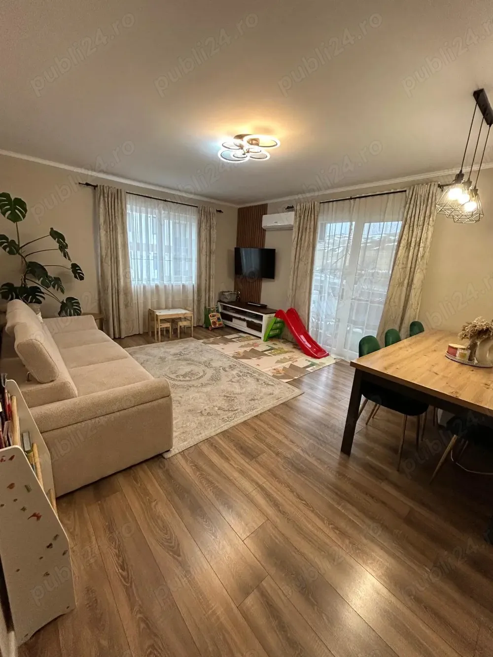 Vând apartament cu 3 camere - imagine 1
