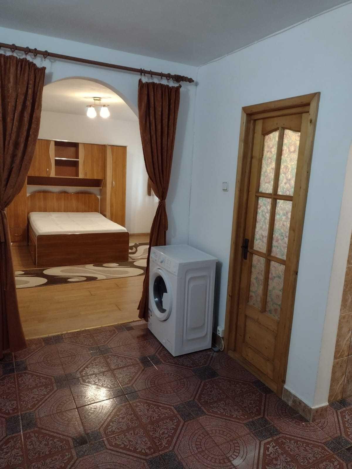 Garsoniera de inchiriat zona Marasesti