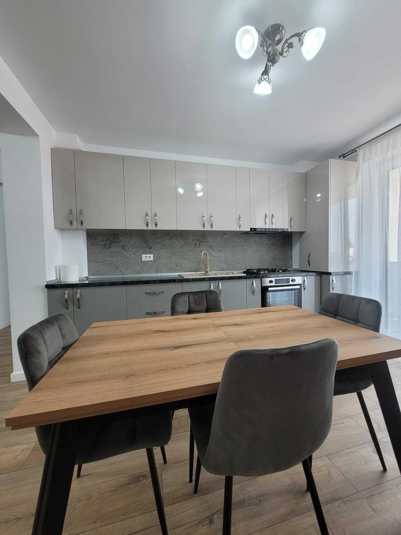 Inchiriez apartament 2 camere in complex Alexanderman Twins