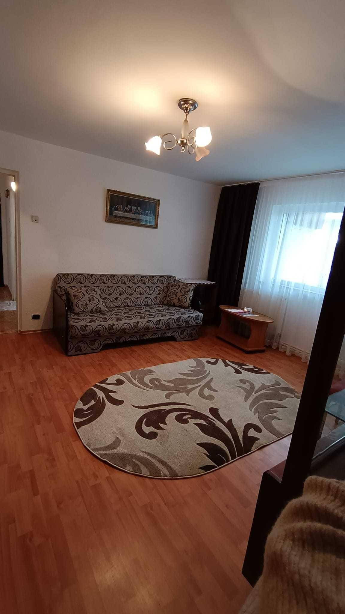 Apartament 2 camere de inchiriat