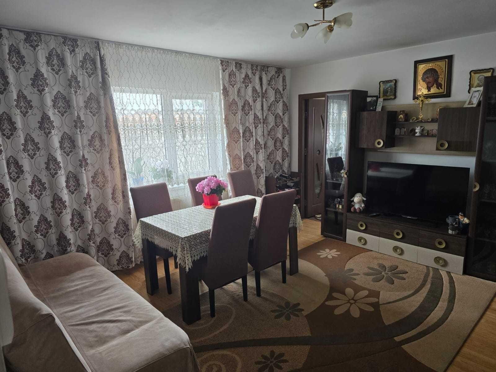 Vand apartament cu 3 camere Botosani - imagine 1