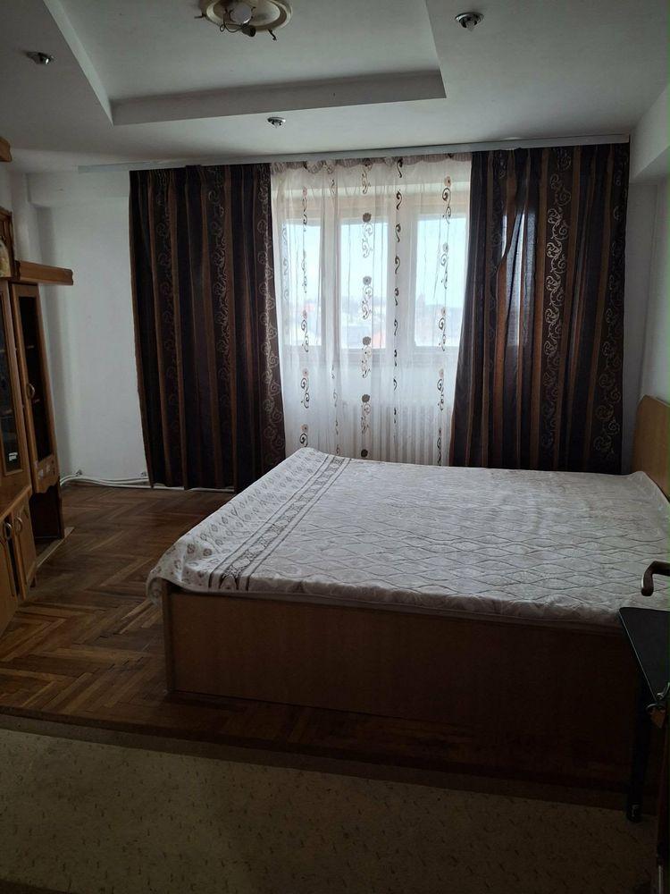 Închiriez cameră