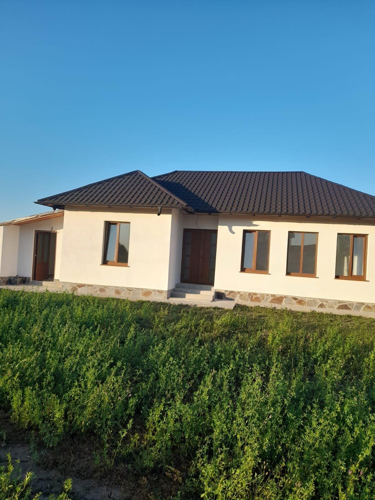 Casa cu teren Victoria com.Stauceni