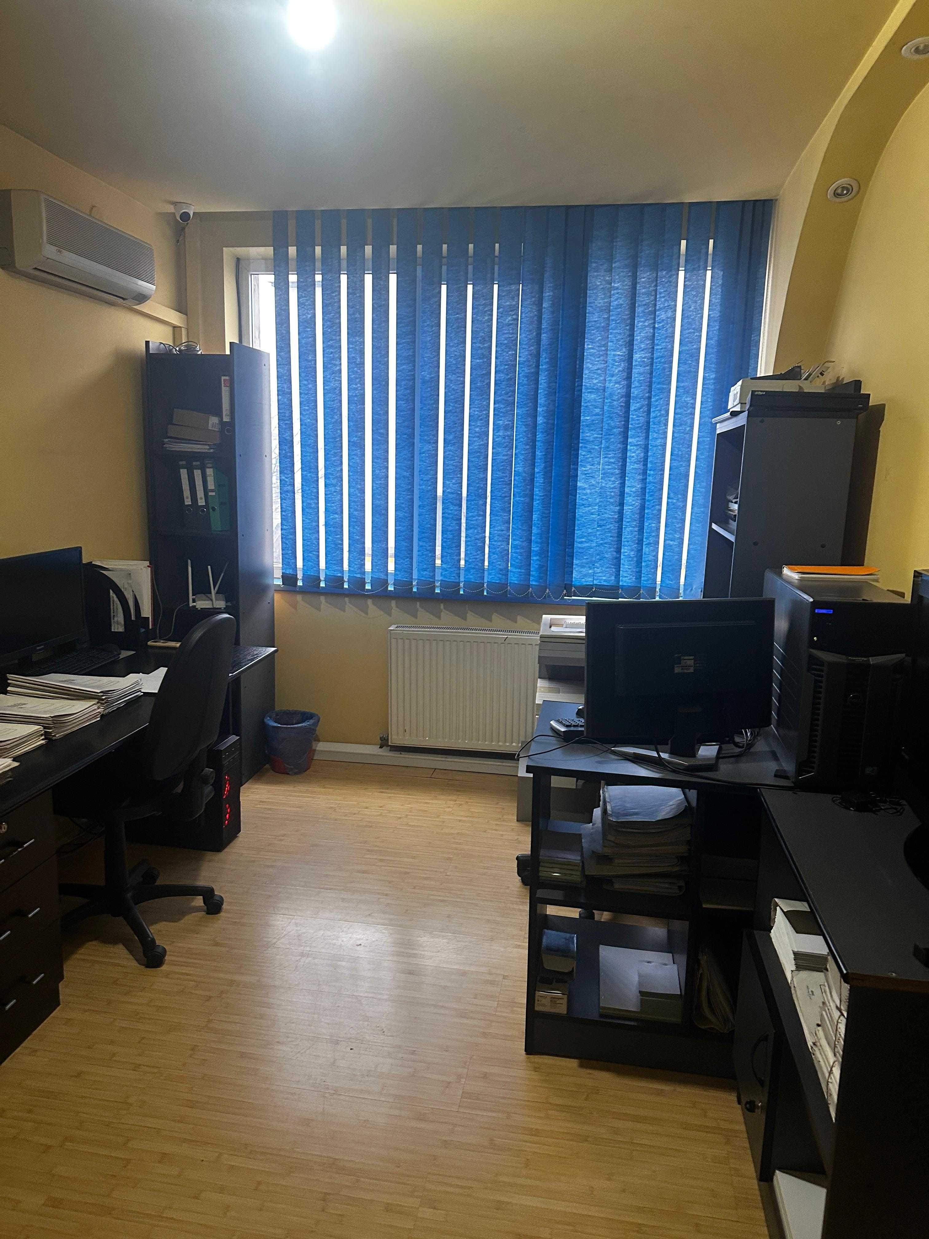 Spatiu comercial - birou de inchiriat. 12mp