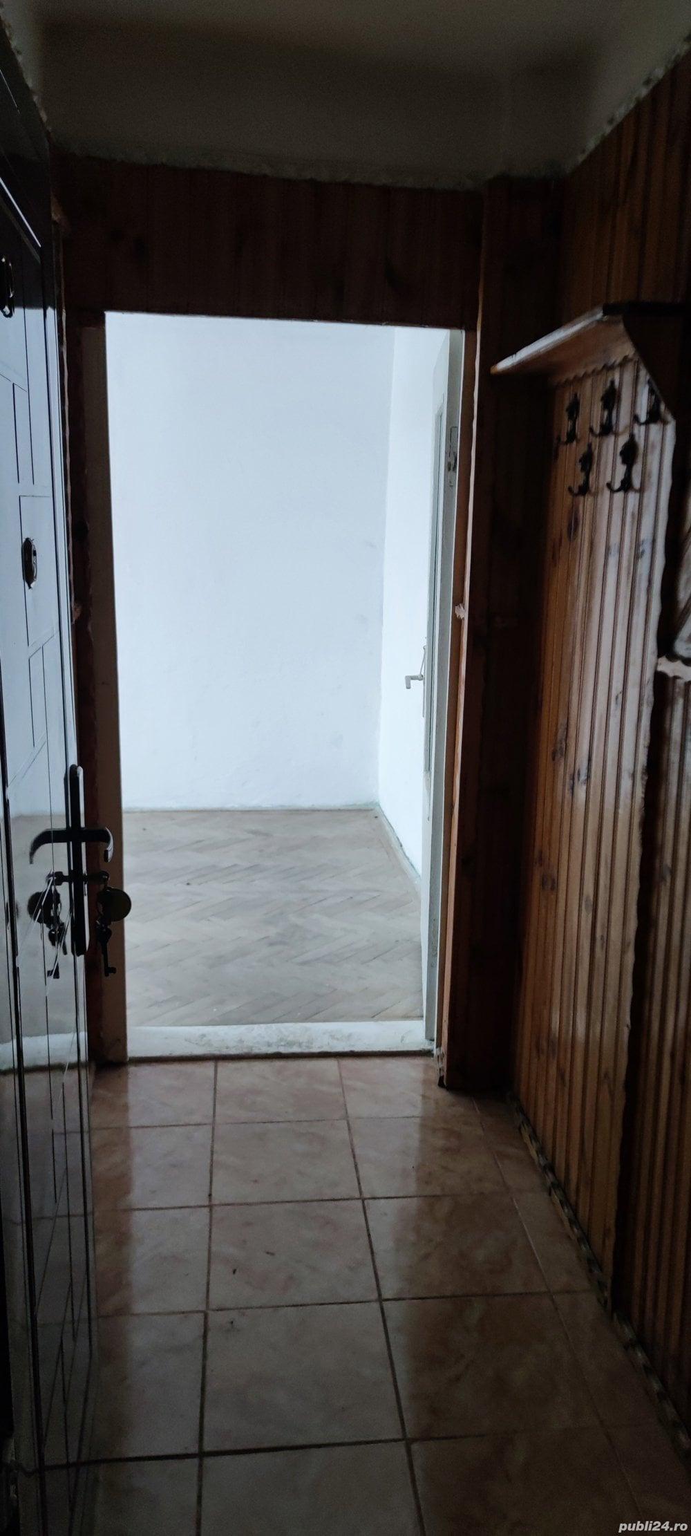 Vand apartament 2 camere micro14