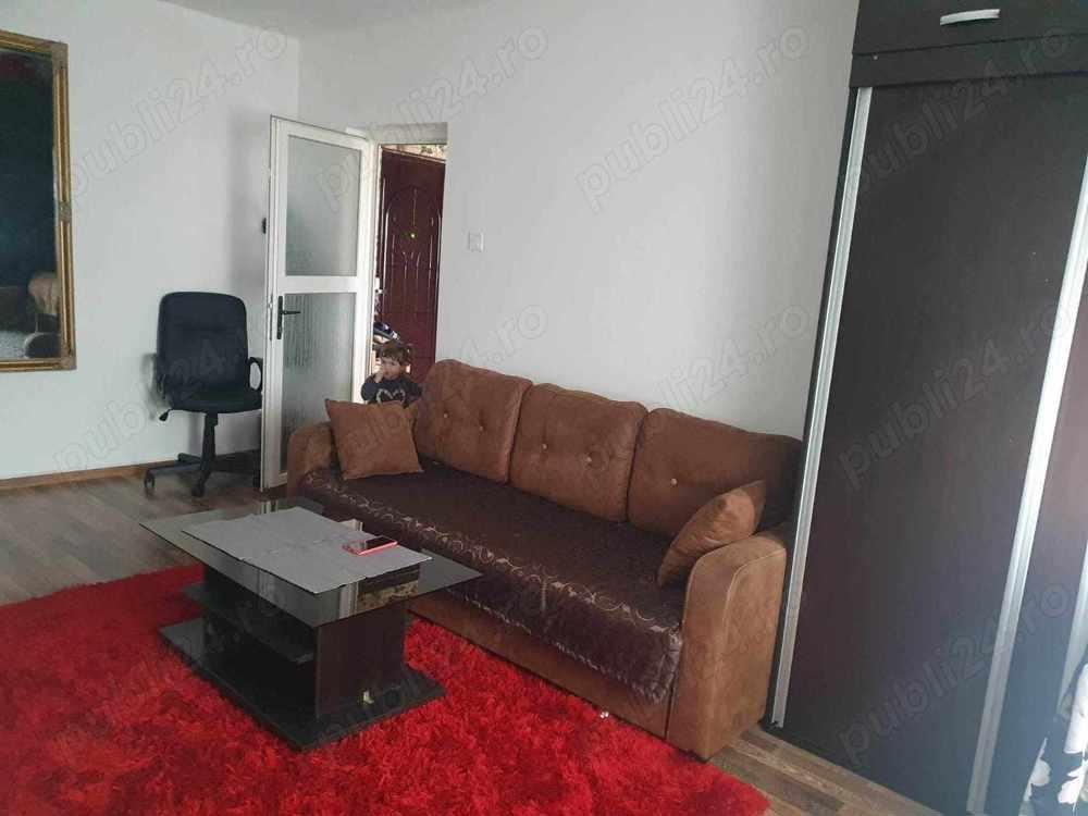 vand apartament