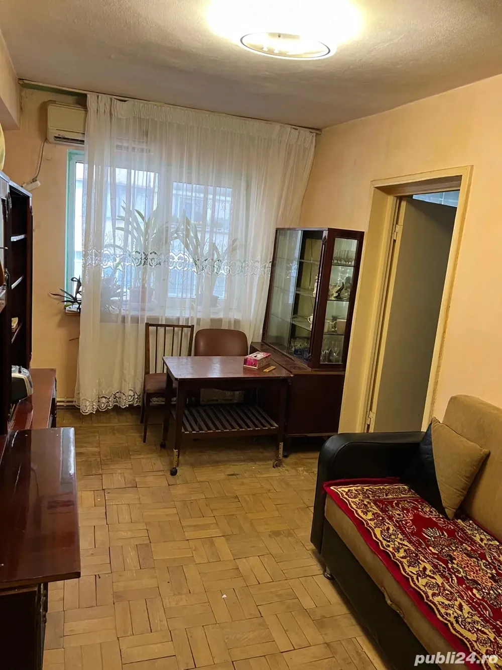 vănd apartament 2 camere