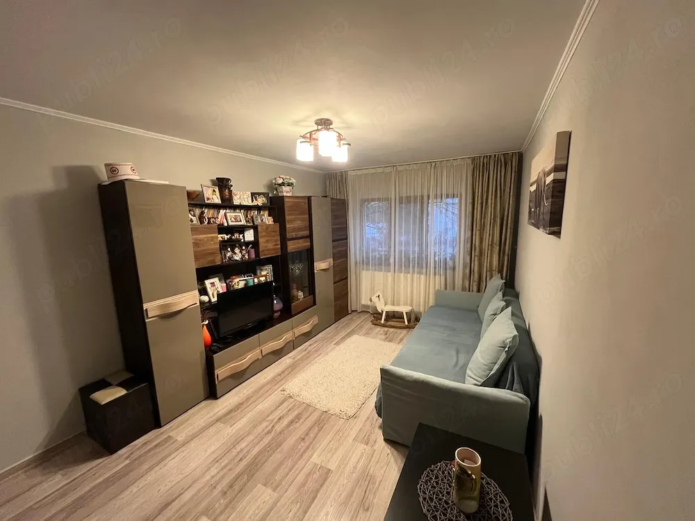 Vand apartament 2 camere - Brosteni