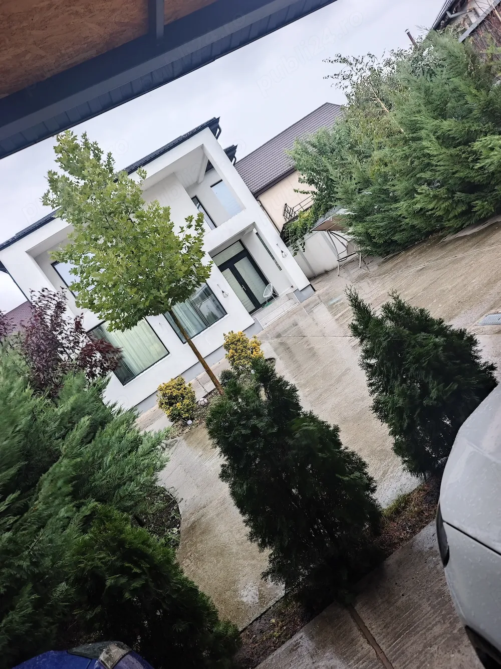 vand casa  sau schimb cu casa sau teren in oras + dif