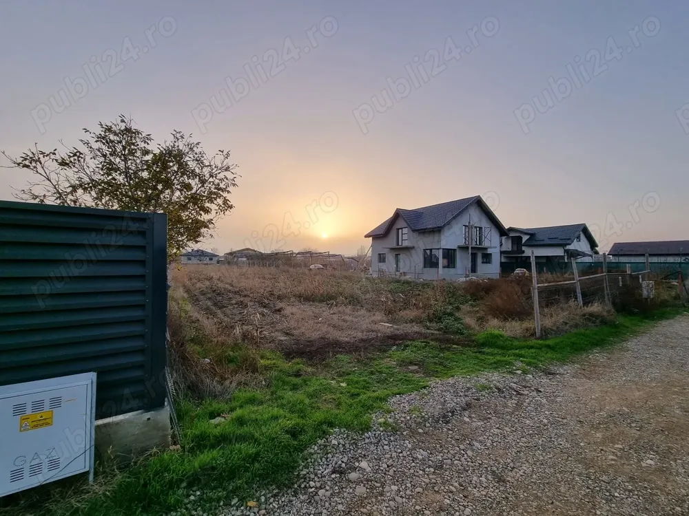 Teren intravilan 1.567 mp   Comuna Mărăcineni, sat Potoceni