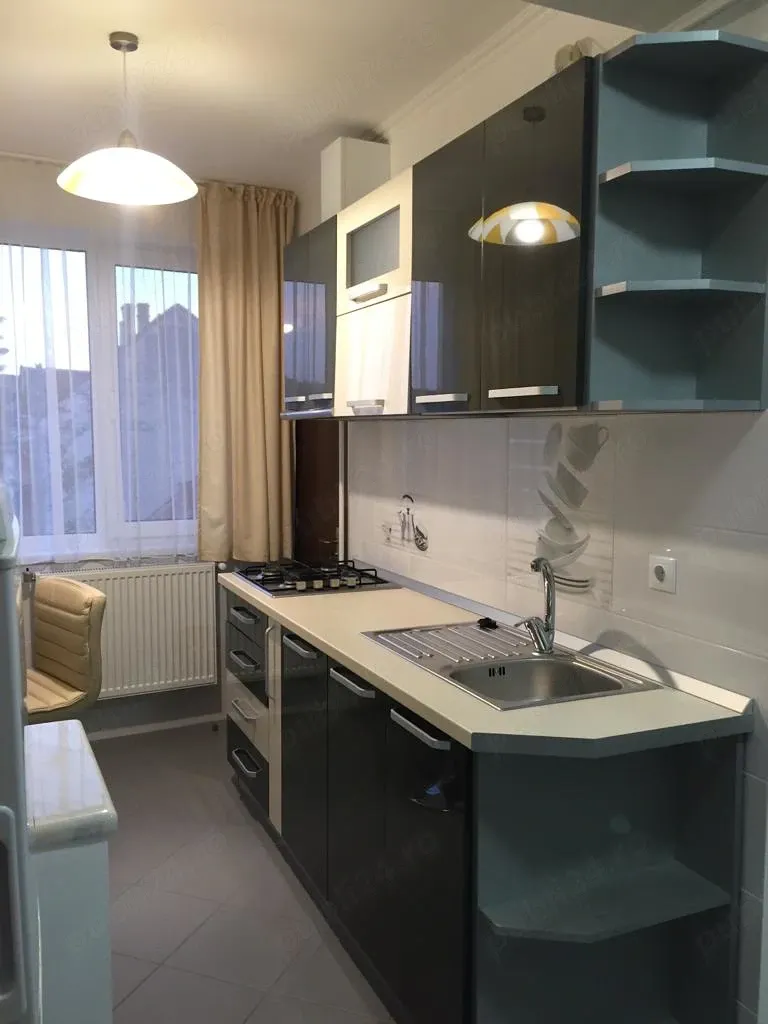 Închiriez apartament modern ULTRACENTRAL cu 2 camere în Satu Mare - imagine 1