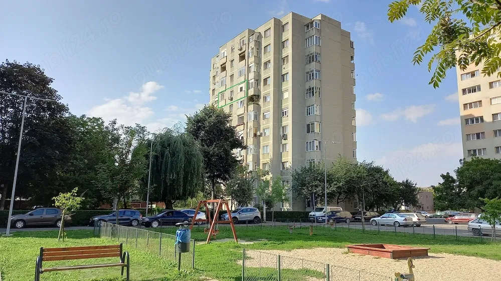 Vand apartament 2 camere decomandate, M15, etajul 7, lifturi noi - imagine 1