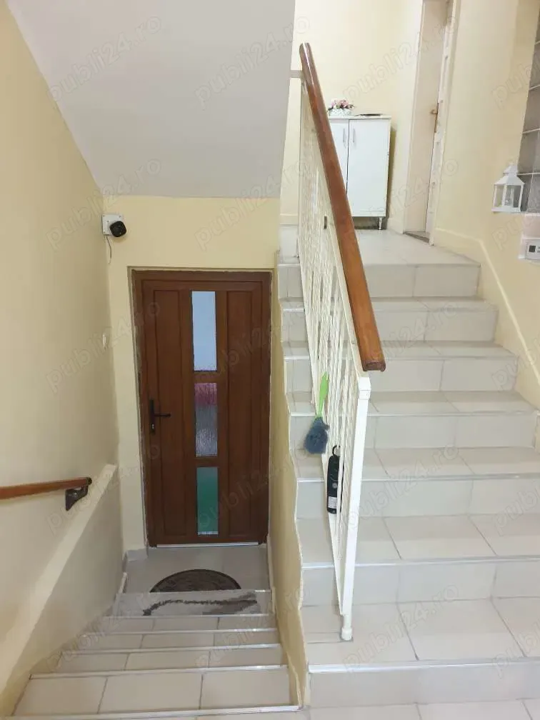 De vanzare apartament pe doua niveluri cu curte proprie - imagine 1