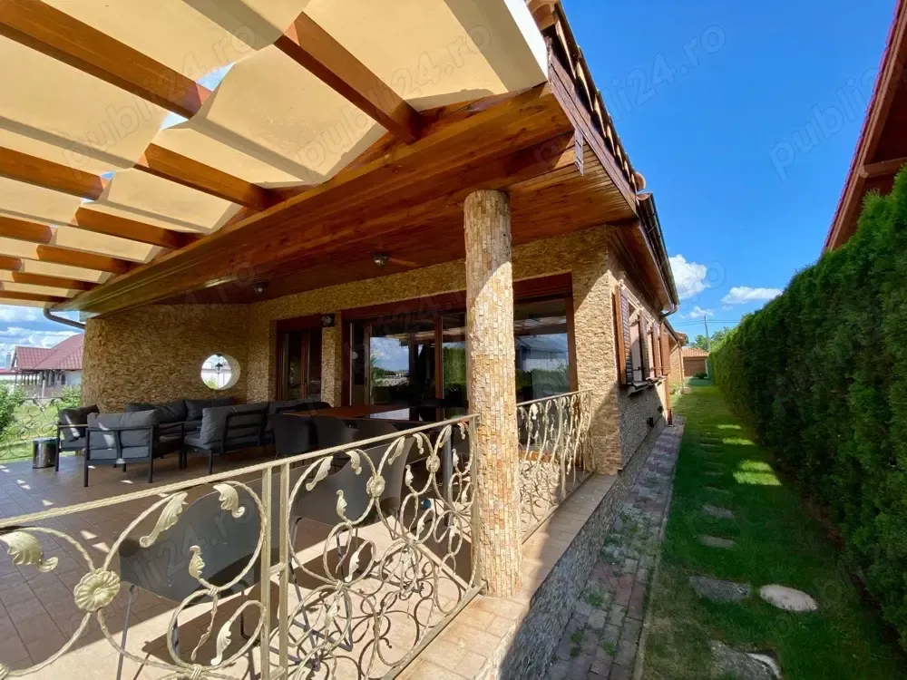 Casa cu iesire la lac - imagine 1