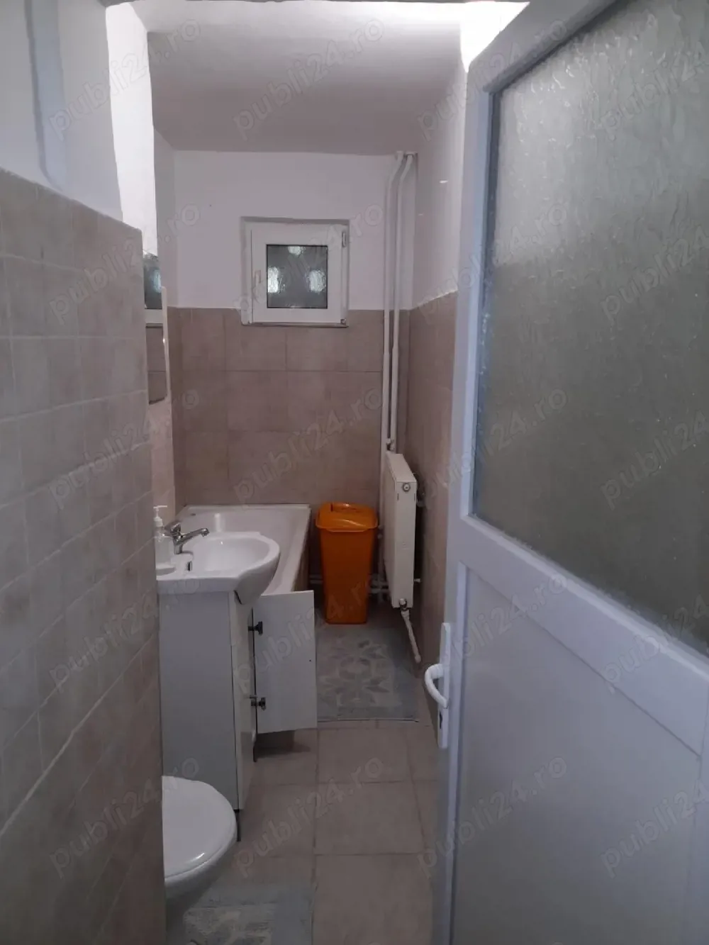 Închiriez apartament 2camere