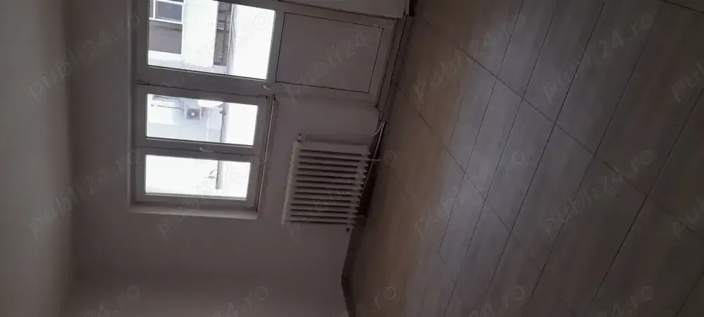 Închiriez apartament - imagine 1