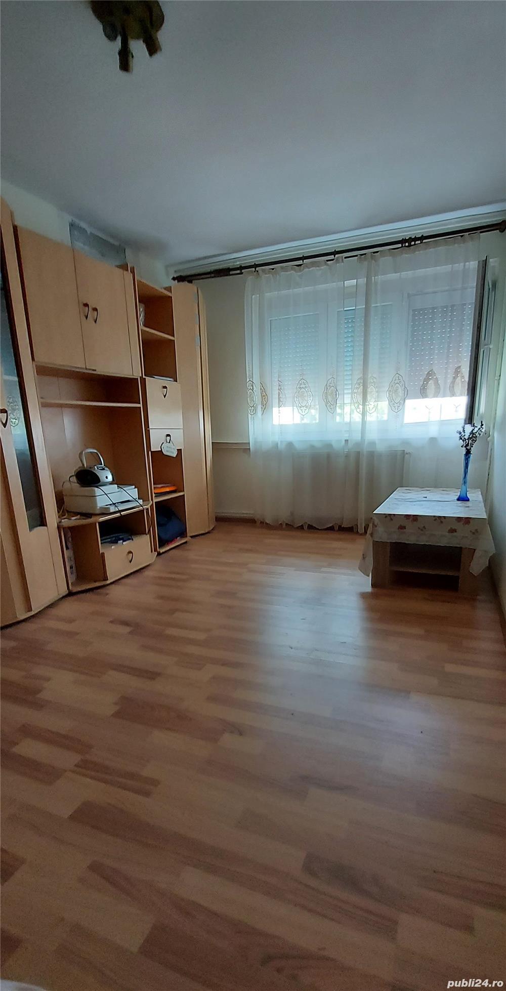 Vand apartament ultracentral 52000 euro