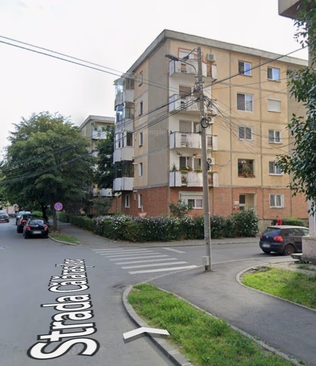 Vând apartament 3 camere 101m2 zona lebădă ( vizavi  de kaufland )