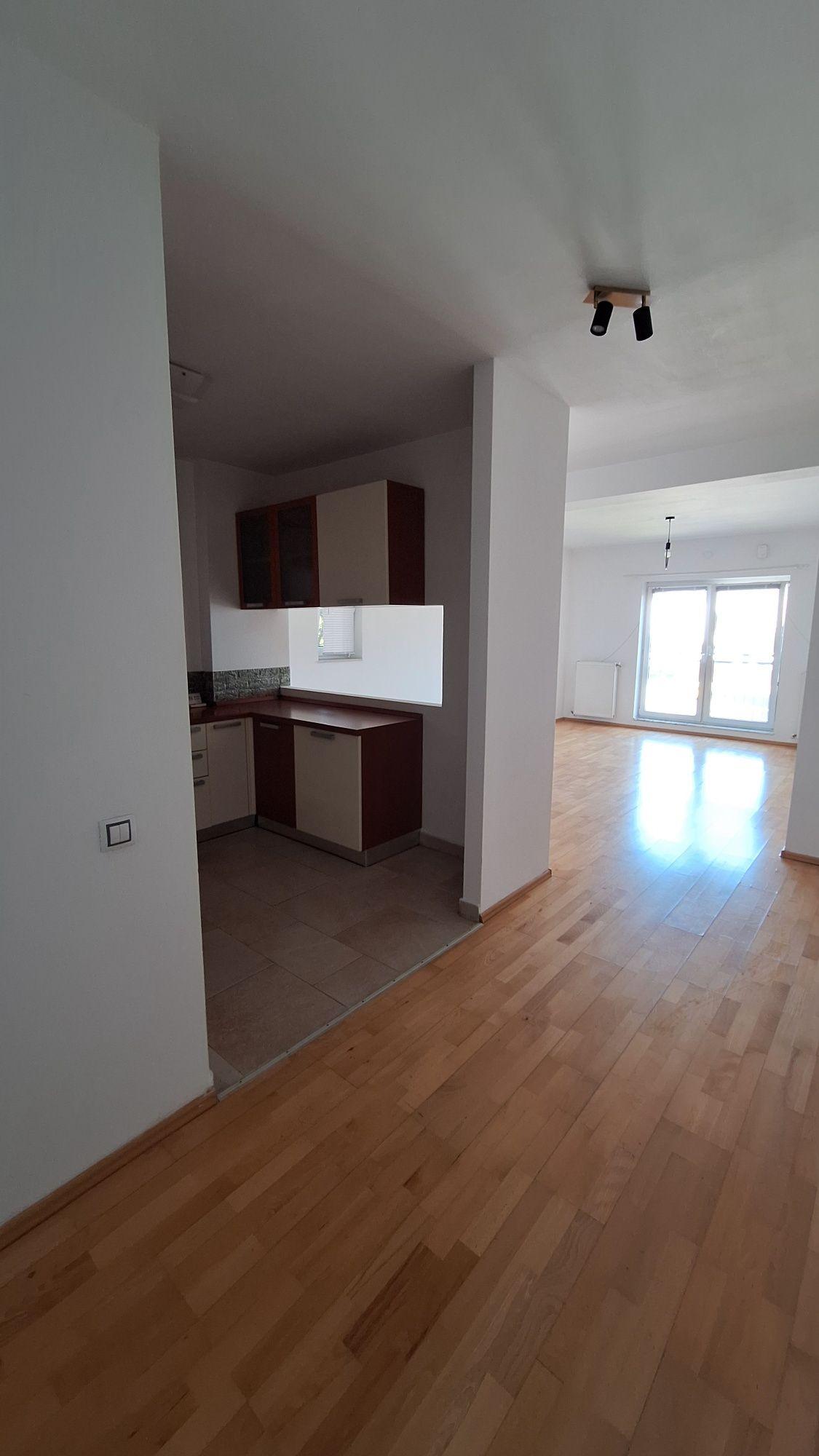 Apartament 2 camere in zona Subcetate