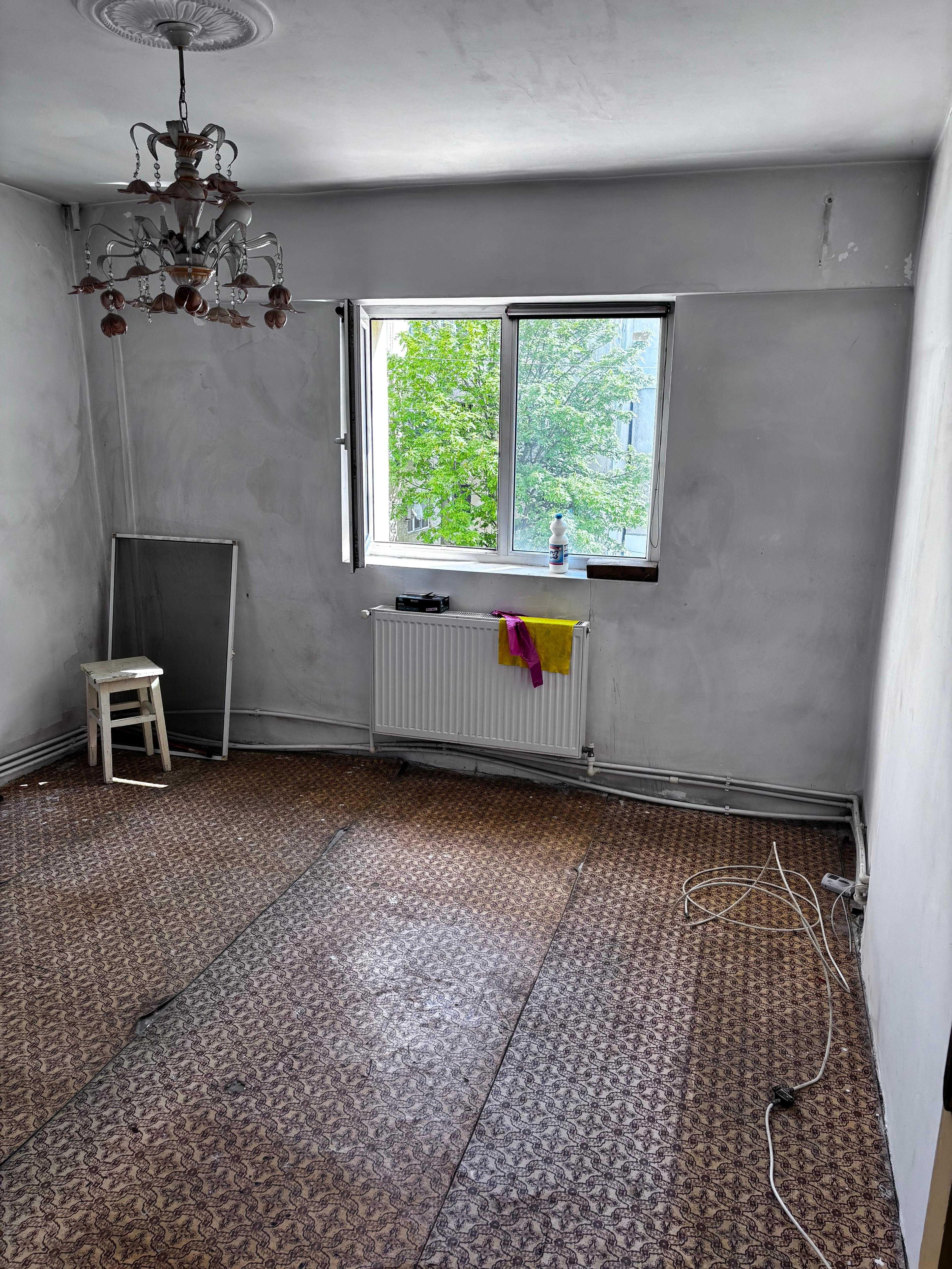 Garsoniera confort 1 Brosteni - imagine 1