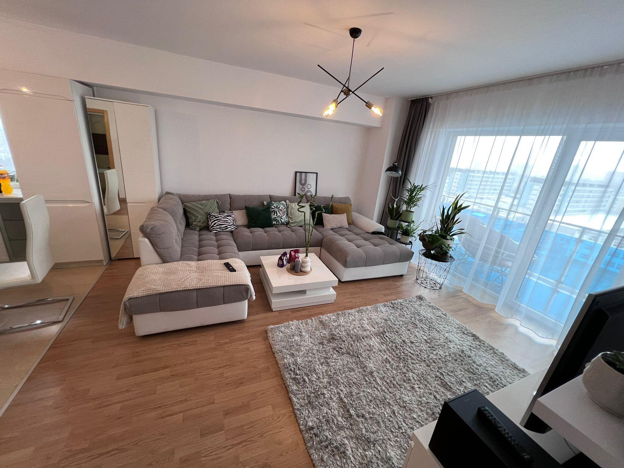 Vând apartament 2 camere - Viva City