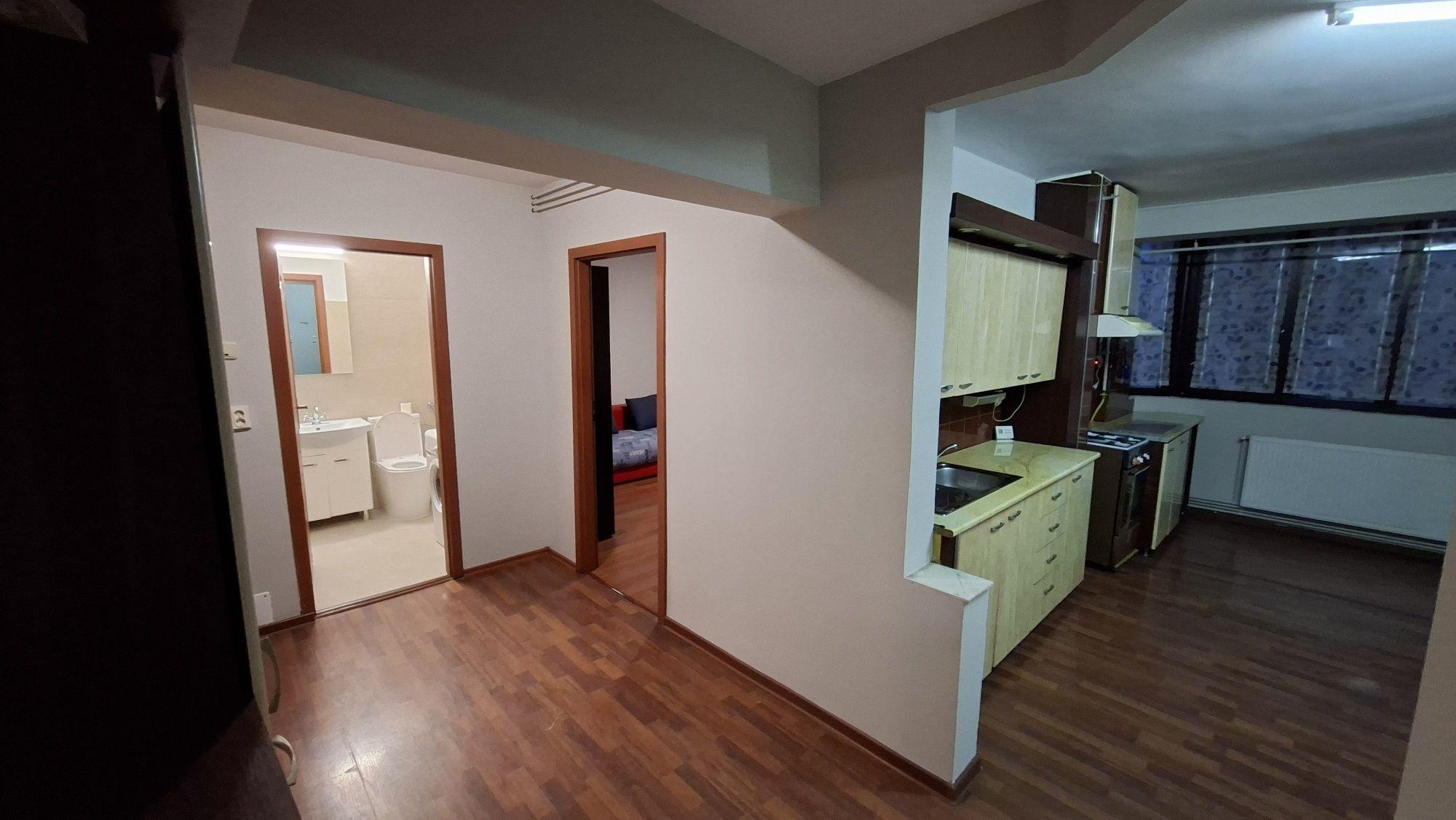 Inchiriez  ap  2 camere zona cinema Maraști