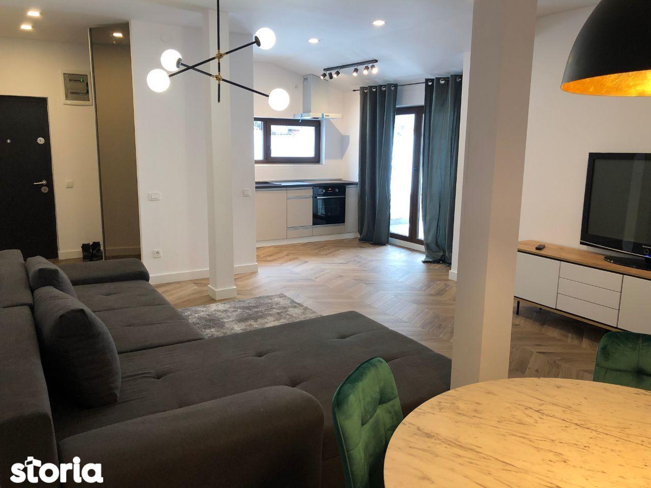 Apartament 3 camere,ultracentral-Pta.Unirii,91 mp,disp Septembrie 2026