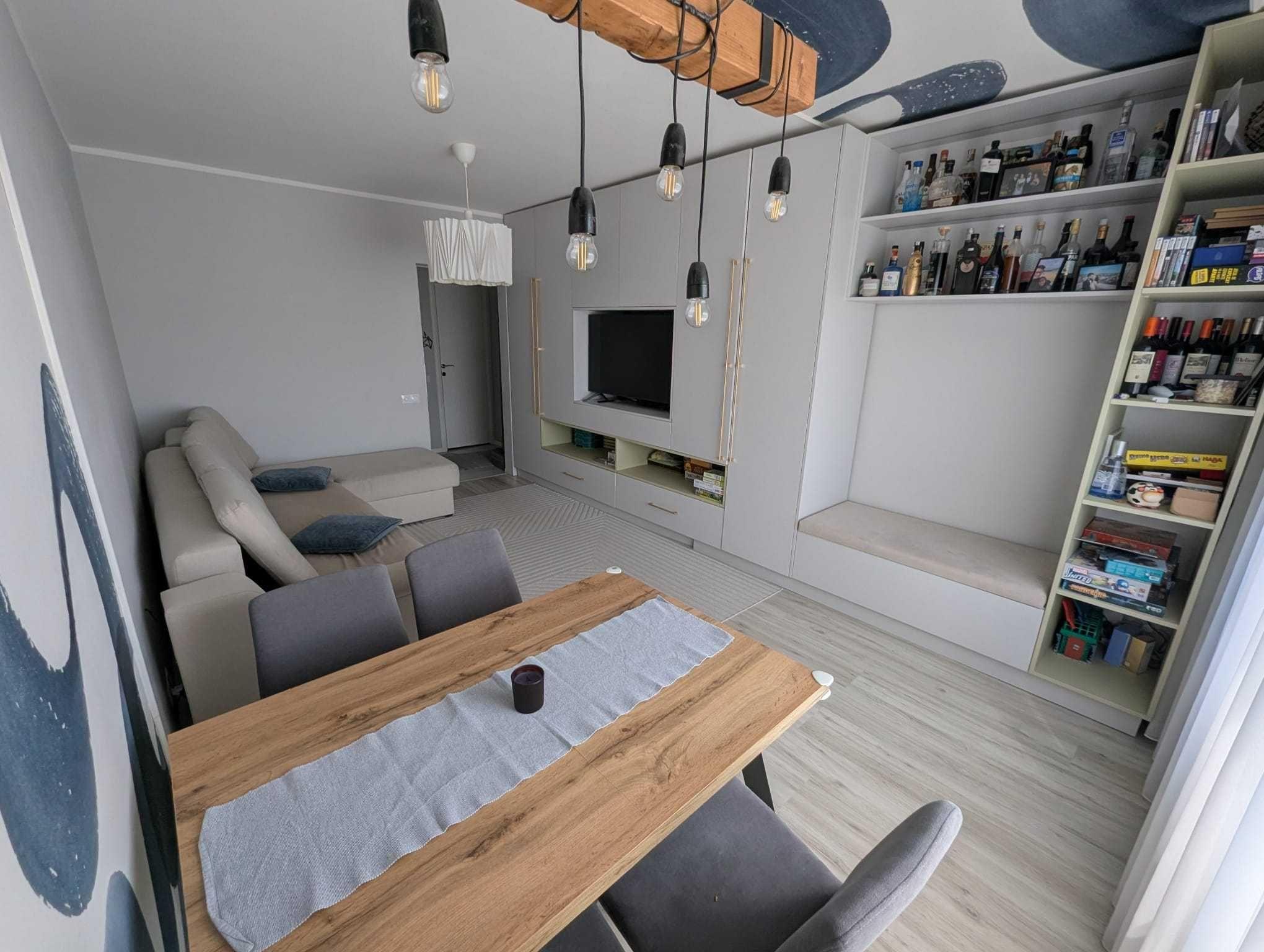 Persoana fizica vand Apartament 3 camere, 2 bai, 75 mp, Tudor – Ramurele | Renovat, mobilat, luminos