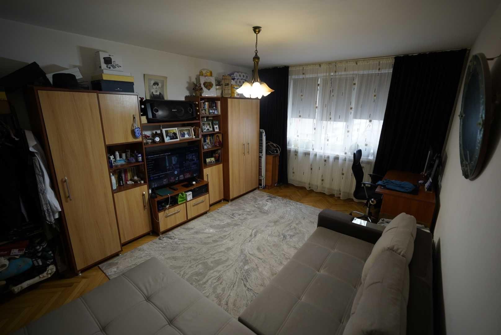Apartament 2 camere decomandat Piata Garii, Craiova
