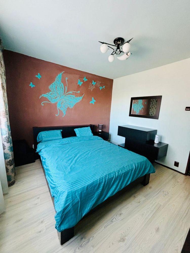 Apartament 3 camere decomandat, 67 mp, zonă Electroputere Mall – centrală proprie