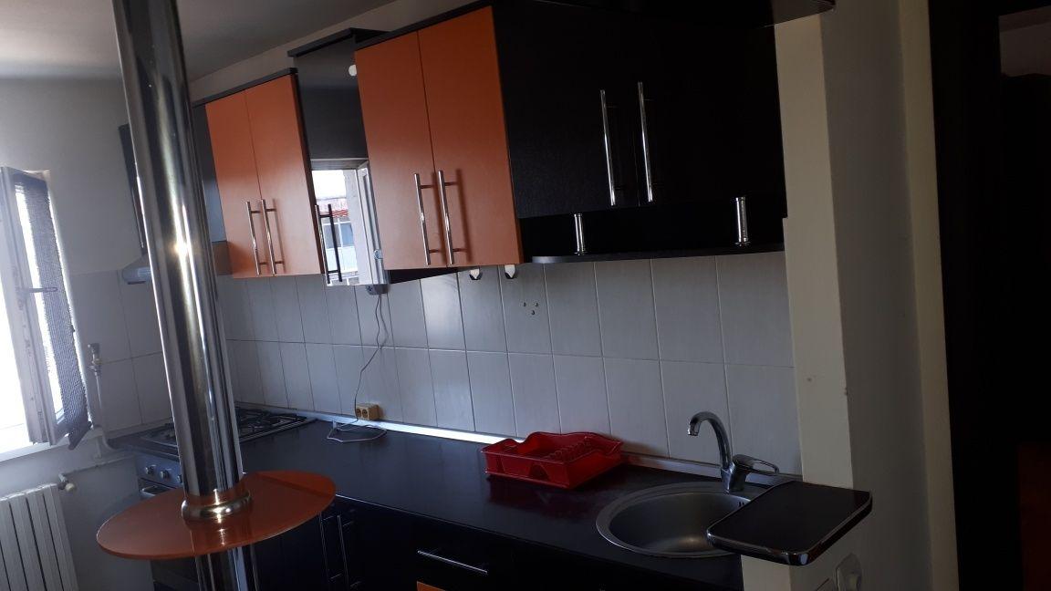 Inchiriez apartament 0762479372