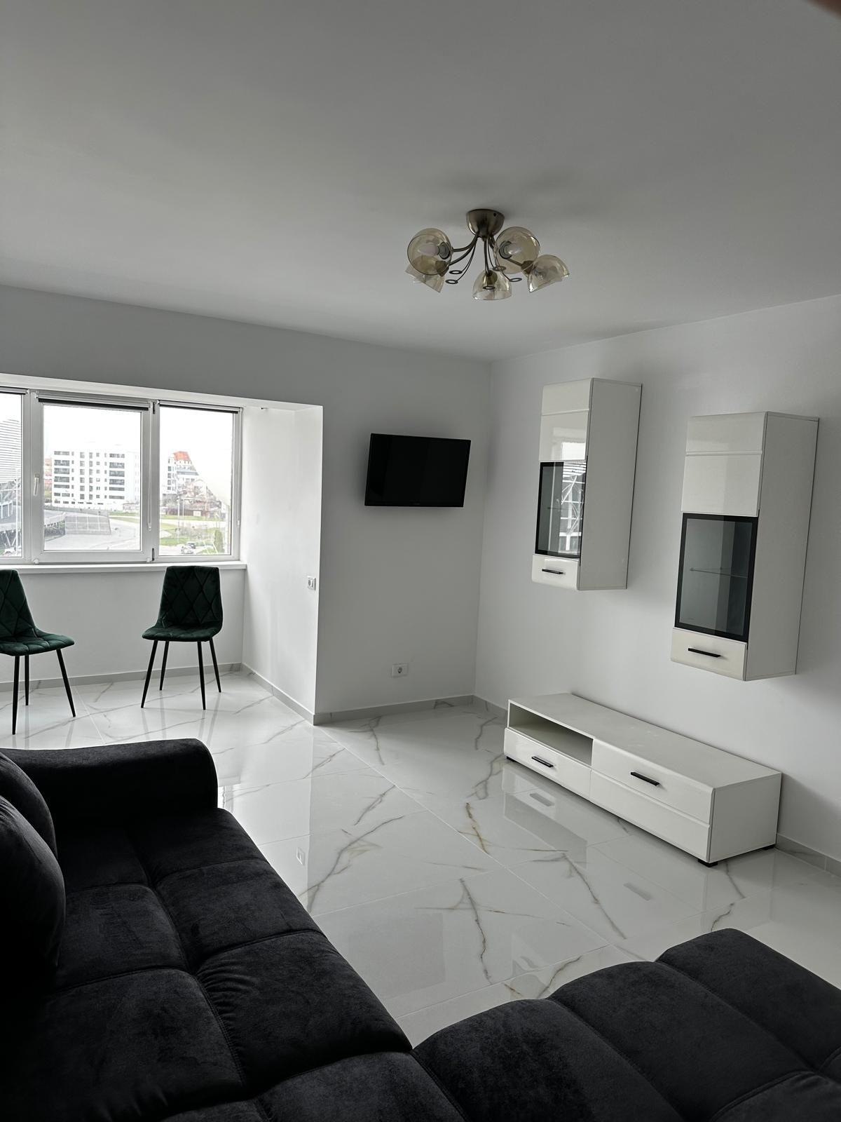 Inchiriez apartament 2 camere decomandat