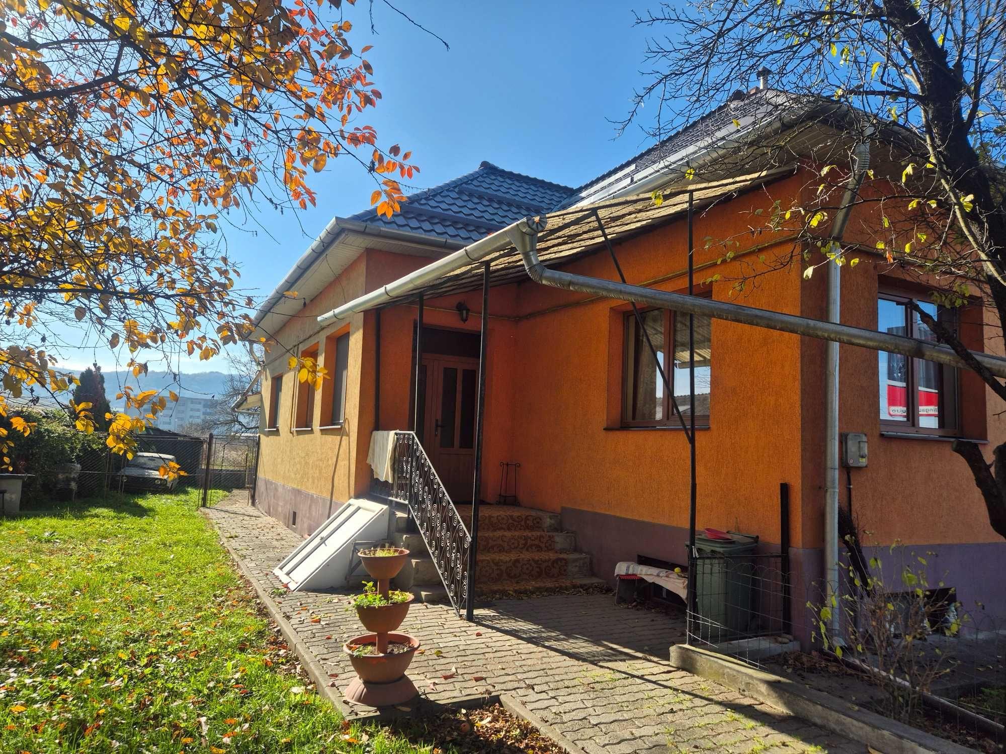 CASA DE VANZARE  in FLORESTI pe strada AVRAM IANCU c u teren 1580 MP - imagine 1