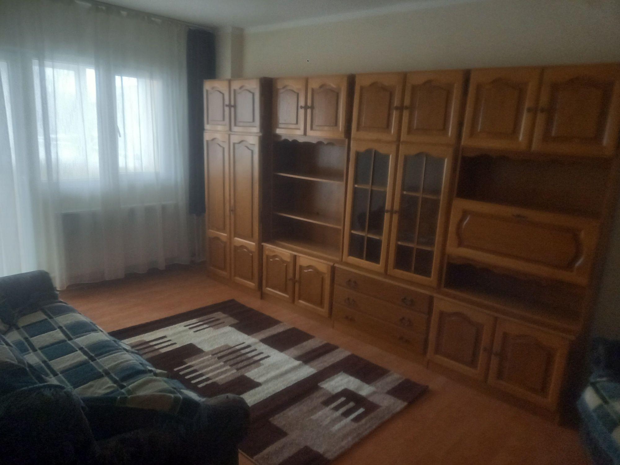 Apartament de închiriat