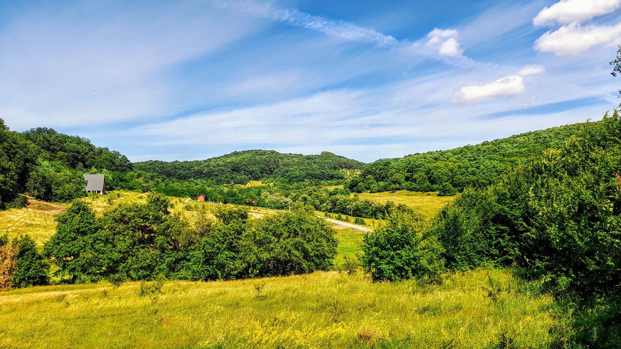 Teren intravilan, aproape de Laguna Albastra!